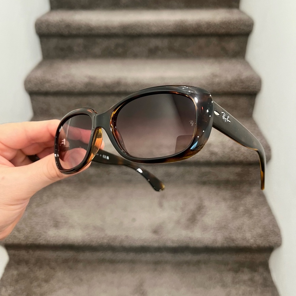 Ray-Ban Tortoise Brown Gradient Lens Women's Sunglasses